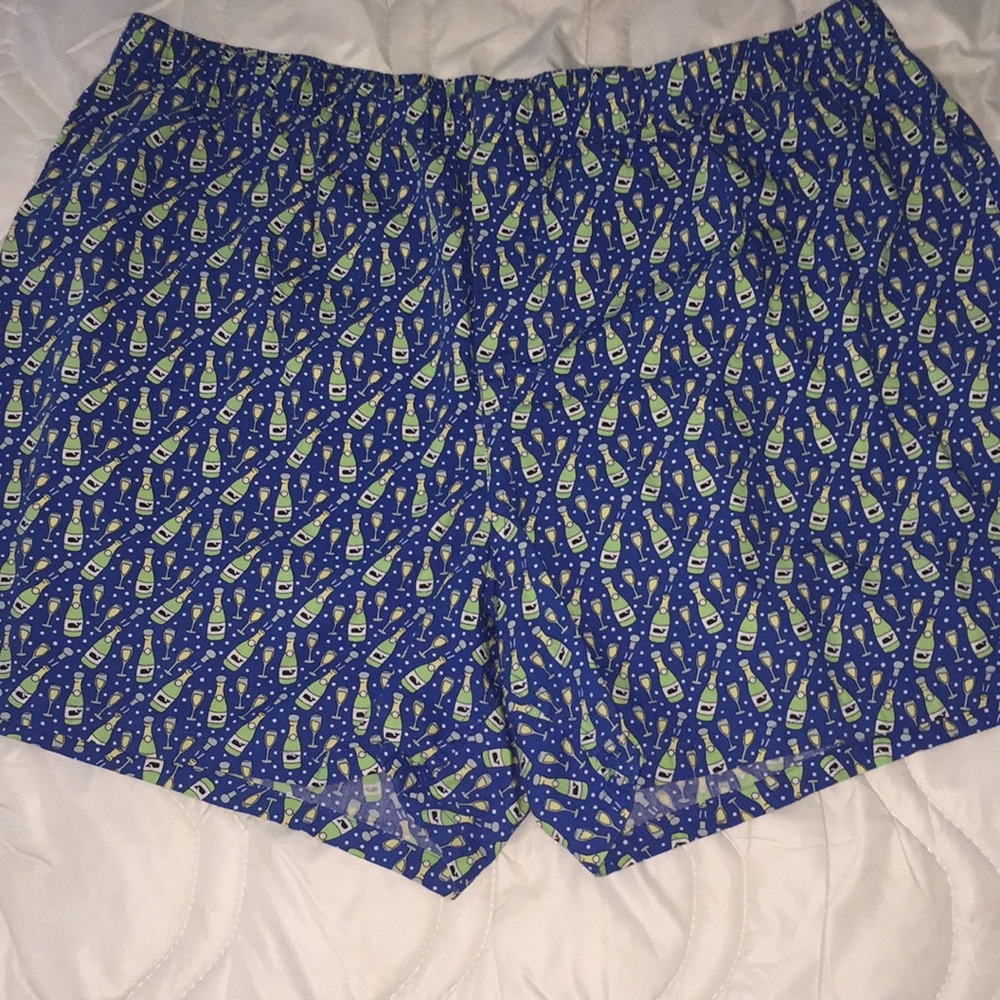Vineyard Vines Celebration Boxer Shorts. Size XL